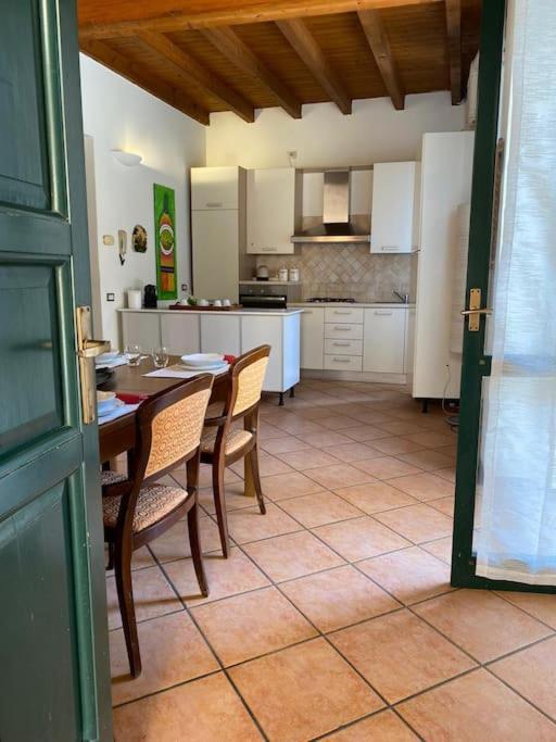안게라 La Casa Nel Borgo 아파트 외부 사진